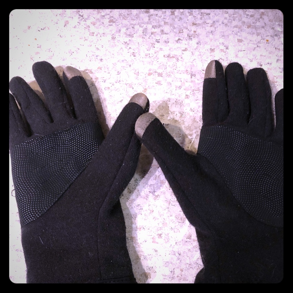 Black gloves